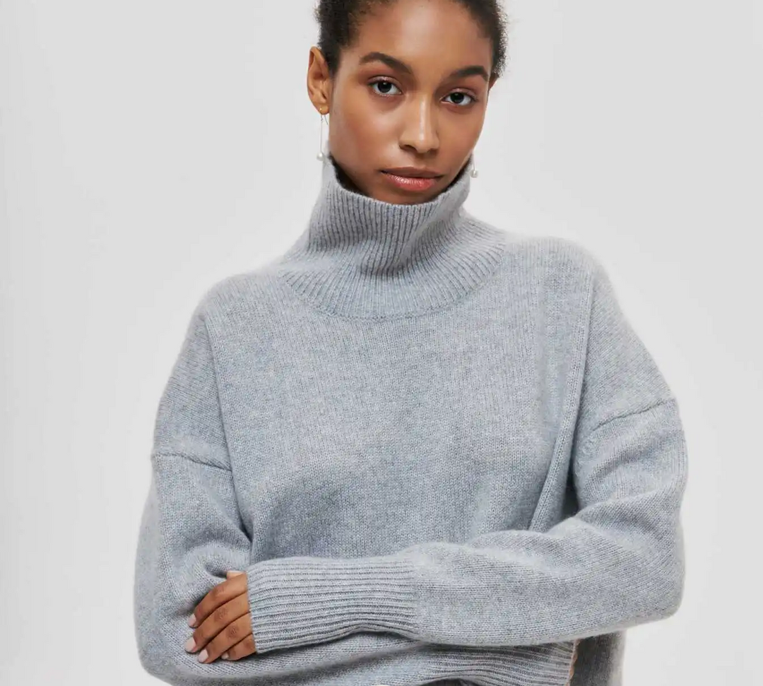 Oriana | Turtleneck Sweater
