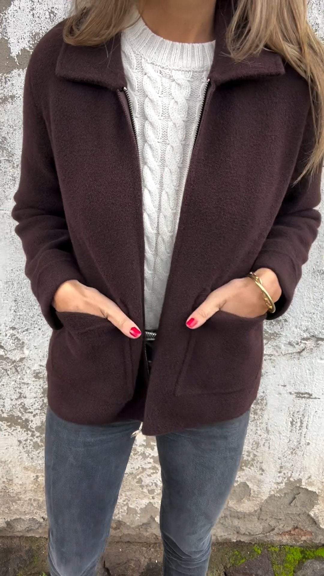 Enzi | Cozy Winter Coat